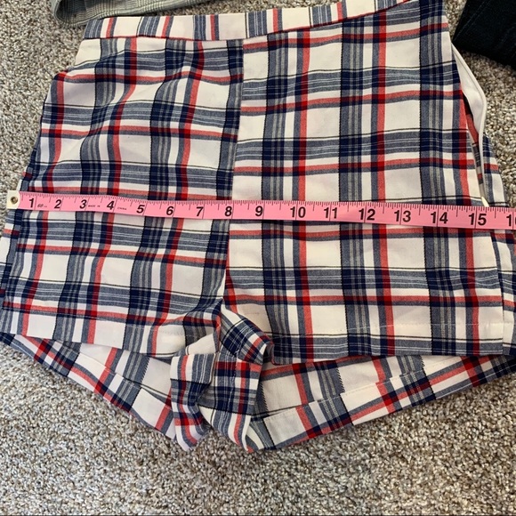 3/$30 bundle Zara, West seal, and Charlotte russe shorts bundle - Picture 5 of 7
